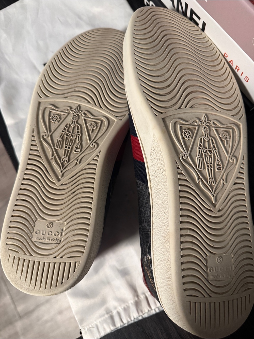 Gucci Men’s Black GG Supreme Sneakers with Red & Navy Web - Picture 3 of 5